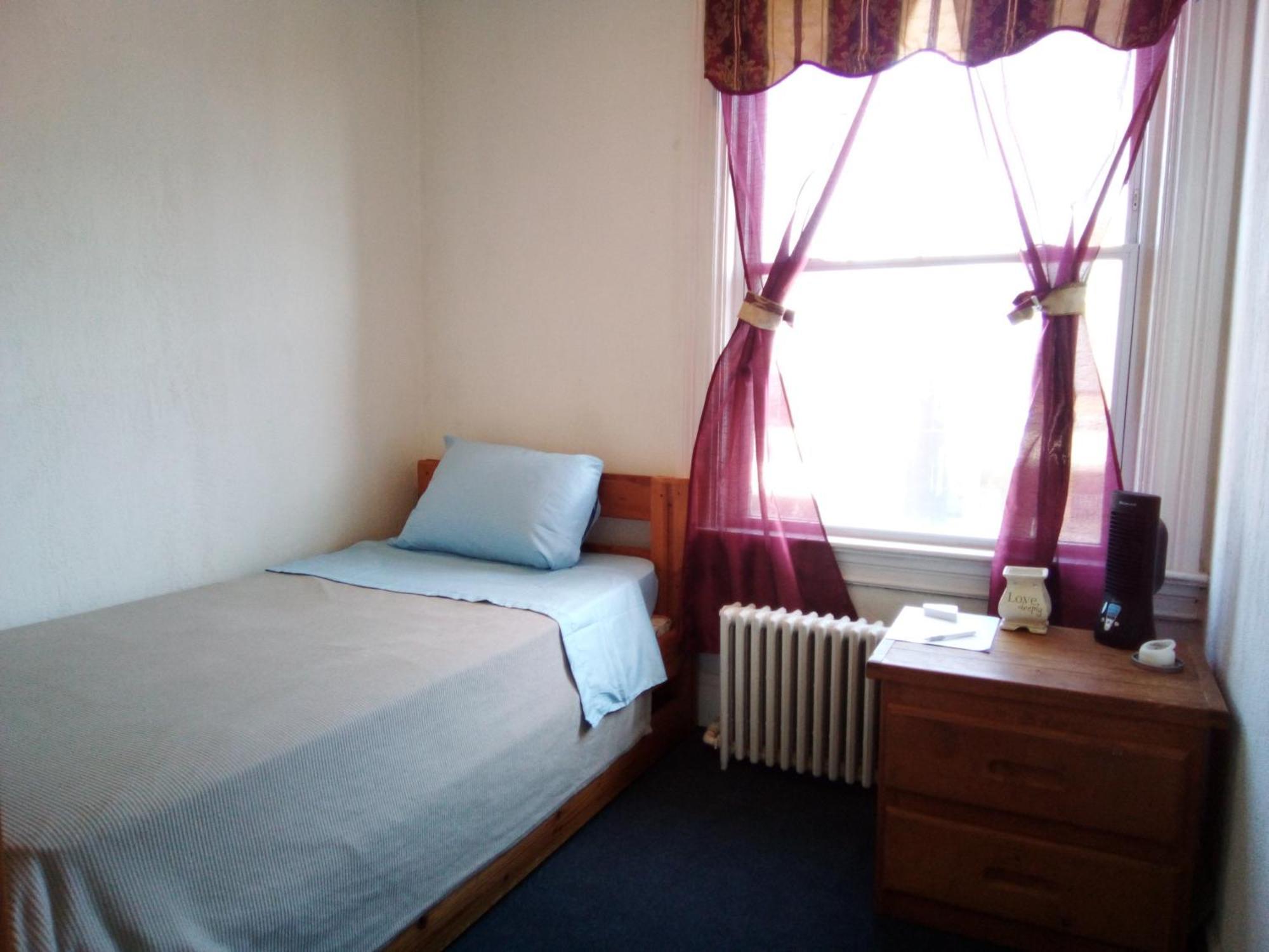 A Cozy Bedroom For You To Relax Pittsburgh Eksteriør bilde